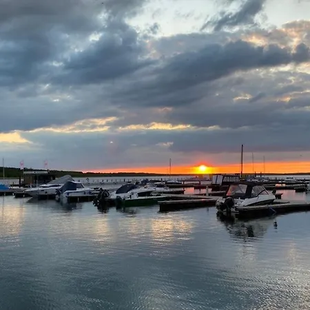 Hausboot The Hideaway Lp25 Úszó hotel